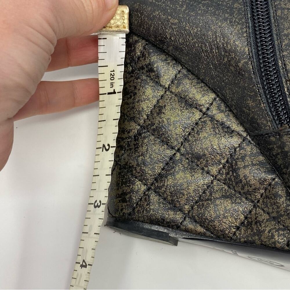 ARCHIVAL Chanel 16S Black Gold Metallic Quilted Wedge Peep Toe Boots 38.5 - Picture 15 of 15